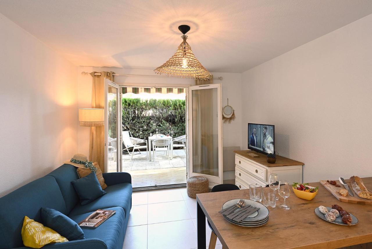 Charmant Studio 2A4 Pers Avec Jardin Et Place De Parking Situe A 5 Min A Pied De La Mer Бандол Екстериор снимка