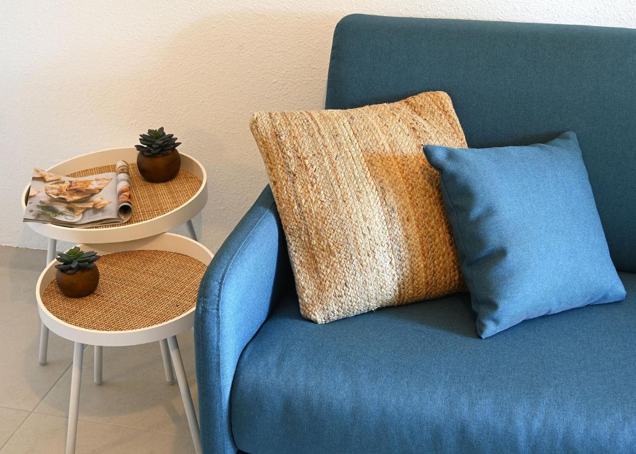 Charmant Studio 2A4 Pers Avec Jardin Et Place De Parking Situe A 5 Min A Pied De La Mer Бандол Екстериор снимка